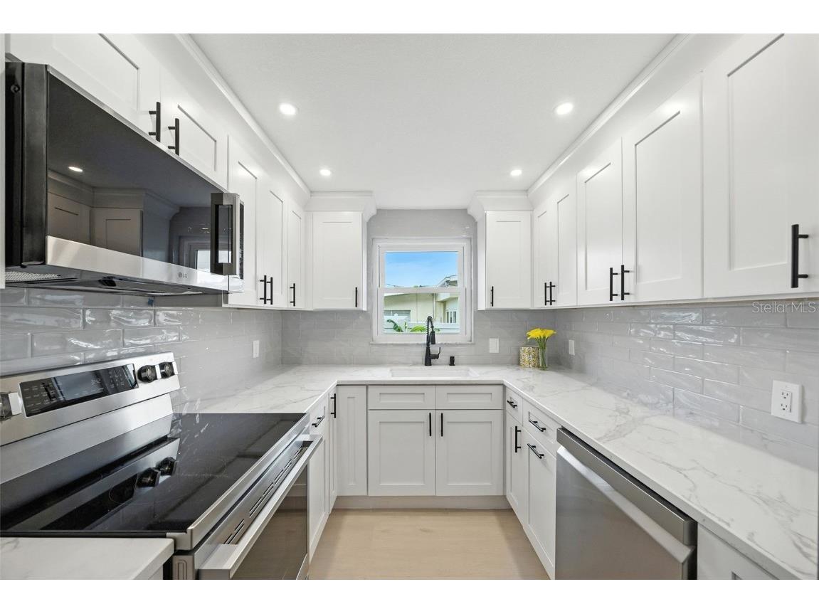 3575 Gulf Boulevard #103 Saint Pete Beach FL 33706 - GULF OF MEXICO O6338807 image9