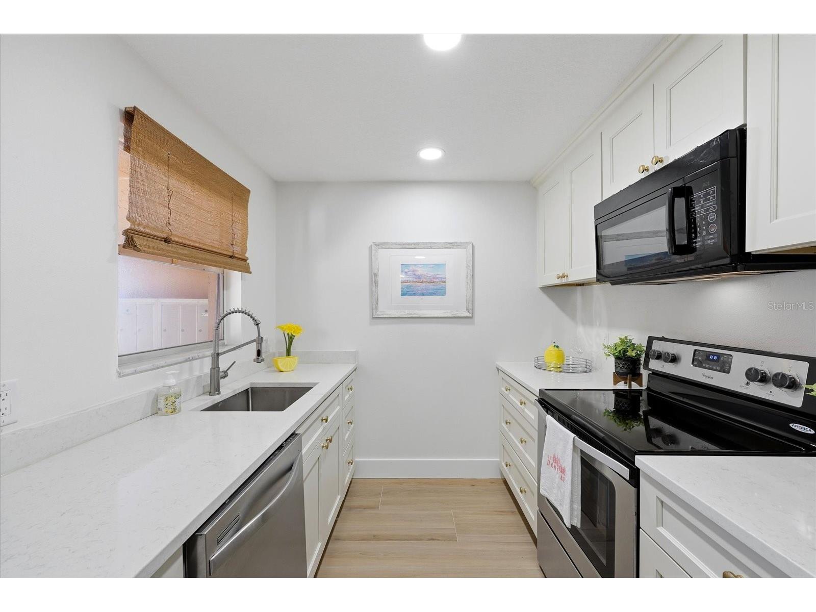 3575 Gulf Boulevard #105 Saint Pete Beach FL 33706 - GULF OF MEXICO O6373735 image17