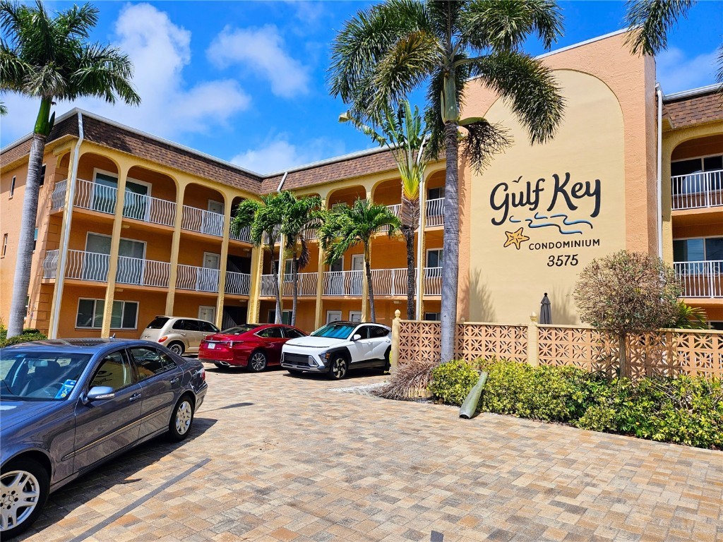 3575 Gulf Boulevard #109 Saint Pete Beach FL 33706 U8241892 image1