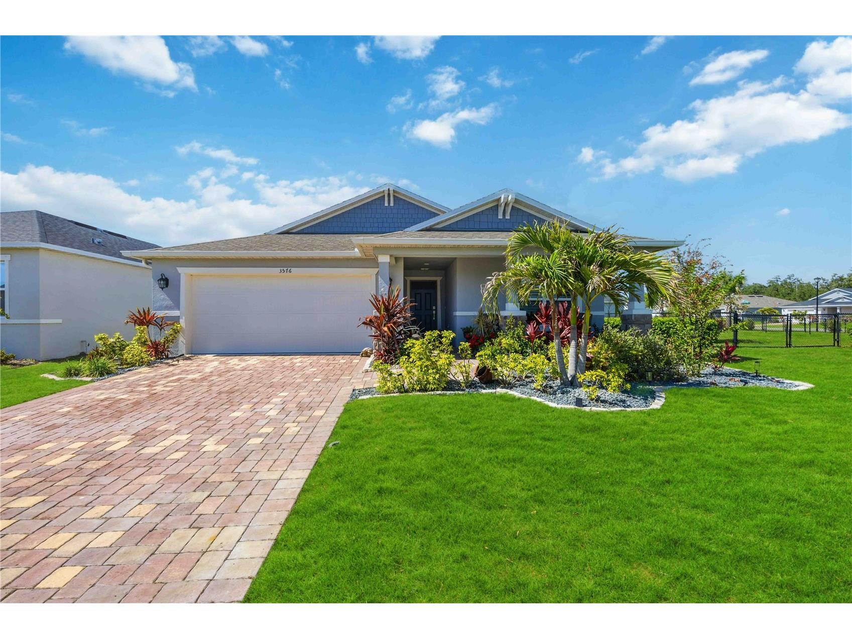 3576 74th Avenue Circle E Sarasota FL 34243 A4693654 image1