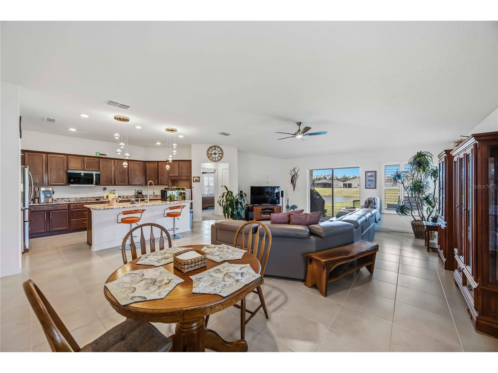 3576 74th Avenue Circle E Sarasota FL 34243 A4693654 image12
