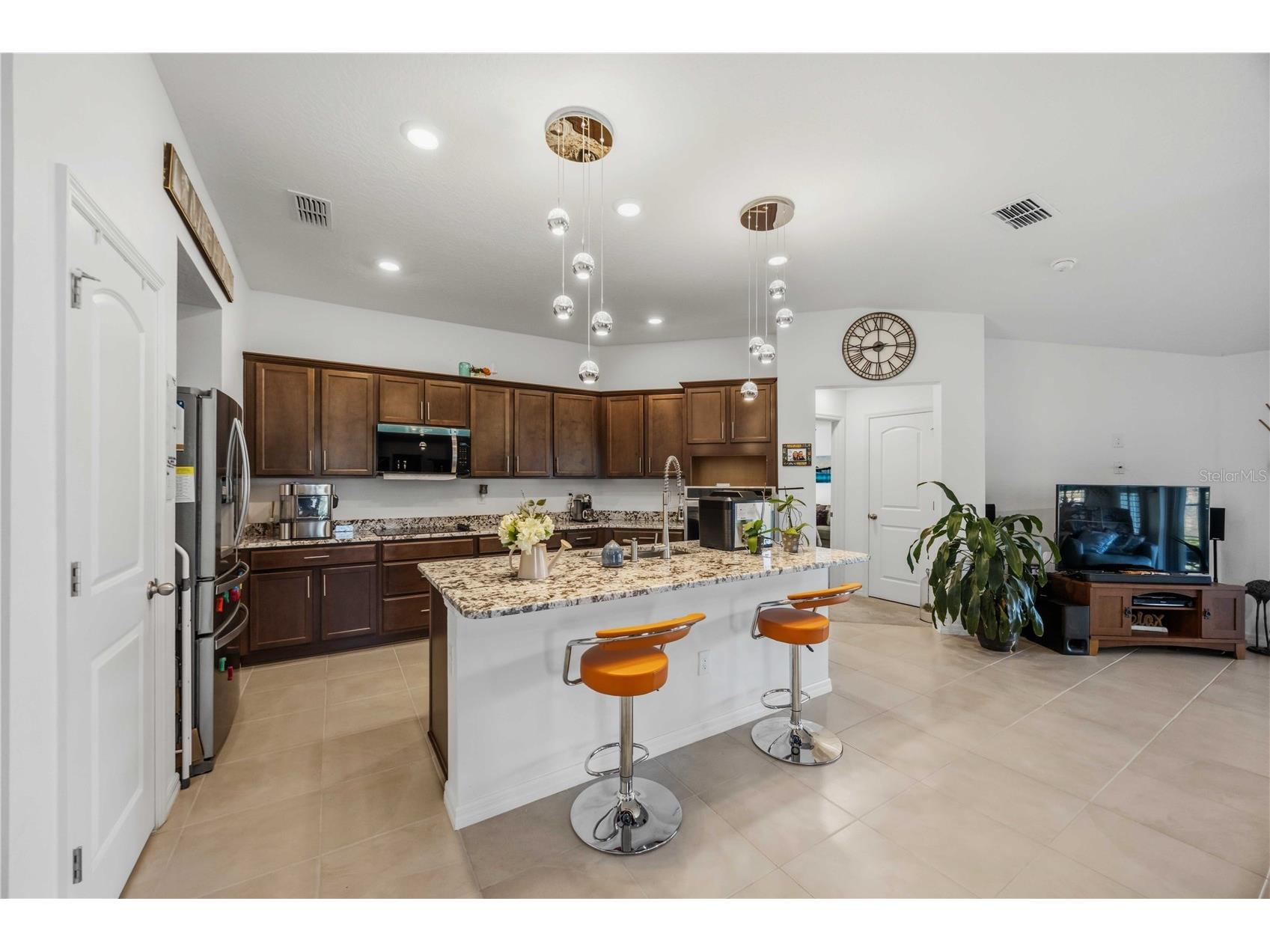 3576 74th Avenue Circle E Sarasota FL 34243 A4693654 image20