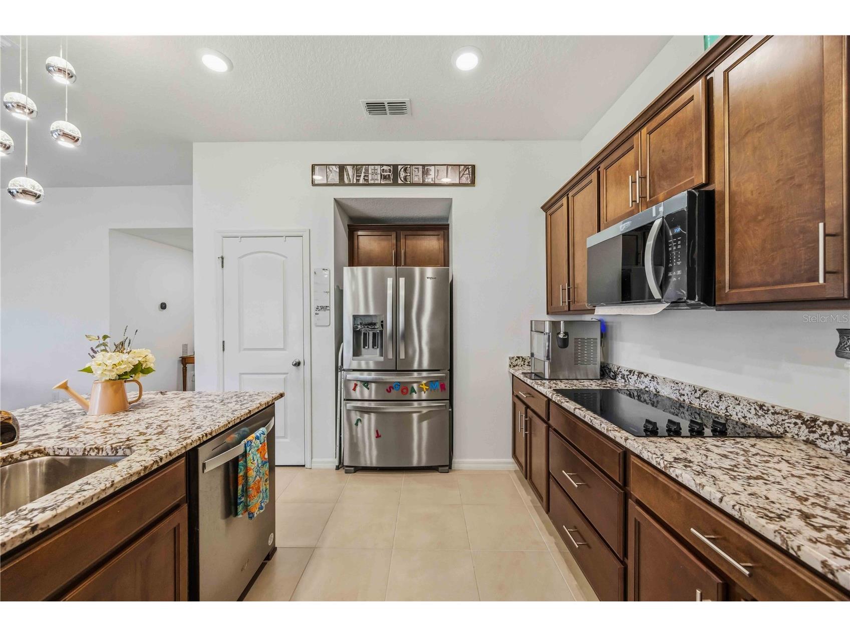 3576 74th Avenue Circle E Sarasota FL 34243 A4693654 image24