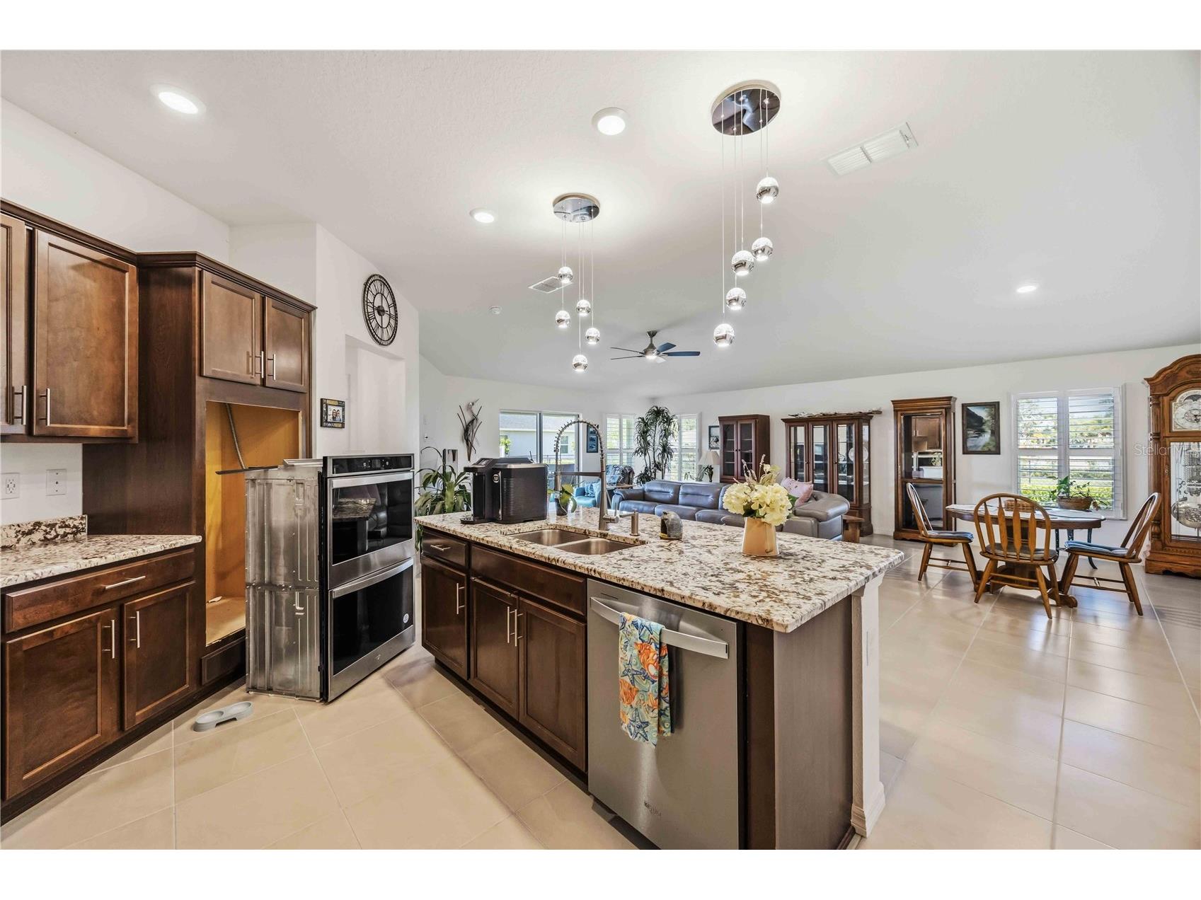3576 74th Avenue Circle E Sarasota FL 34243 A4693654 image26