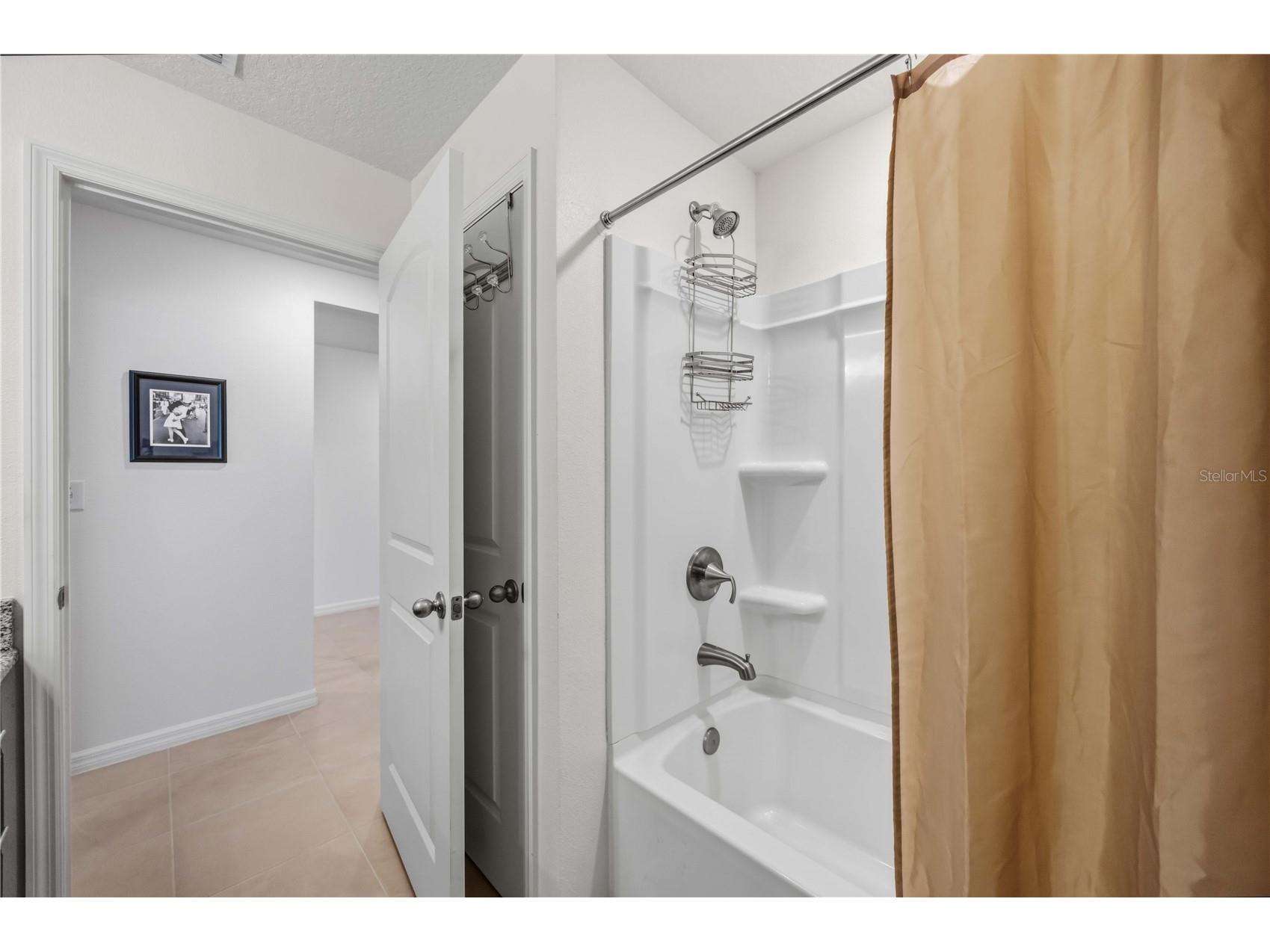 3576 74th Avenue Circle E Sarasota FL 34243 A4693654 image34