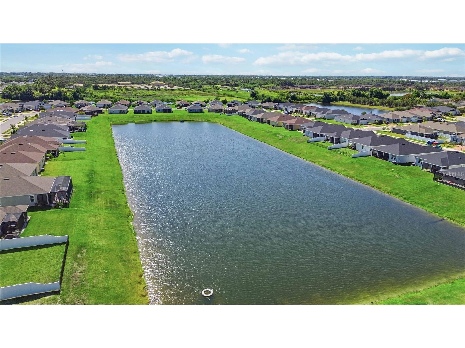 3576 74th Avenue Circle E Sarasota FL 34243 A4693654 image58