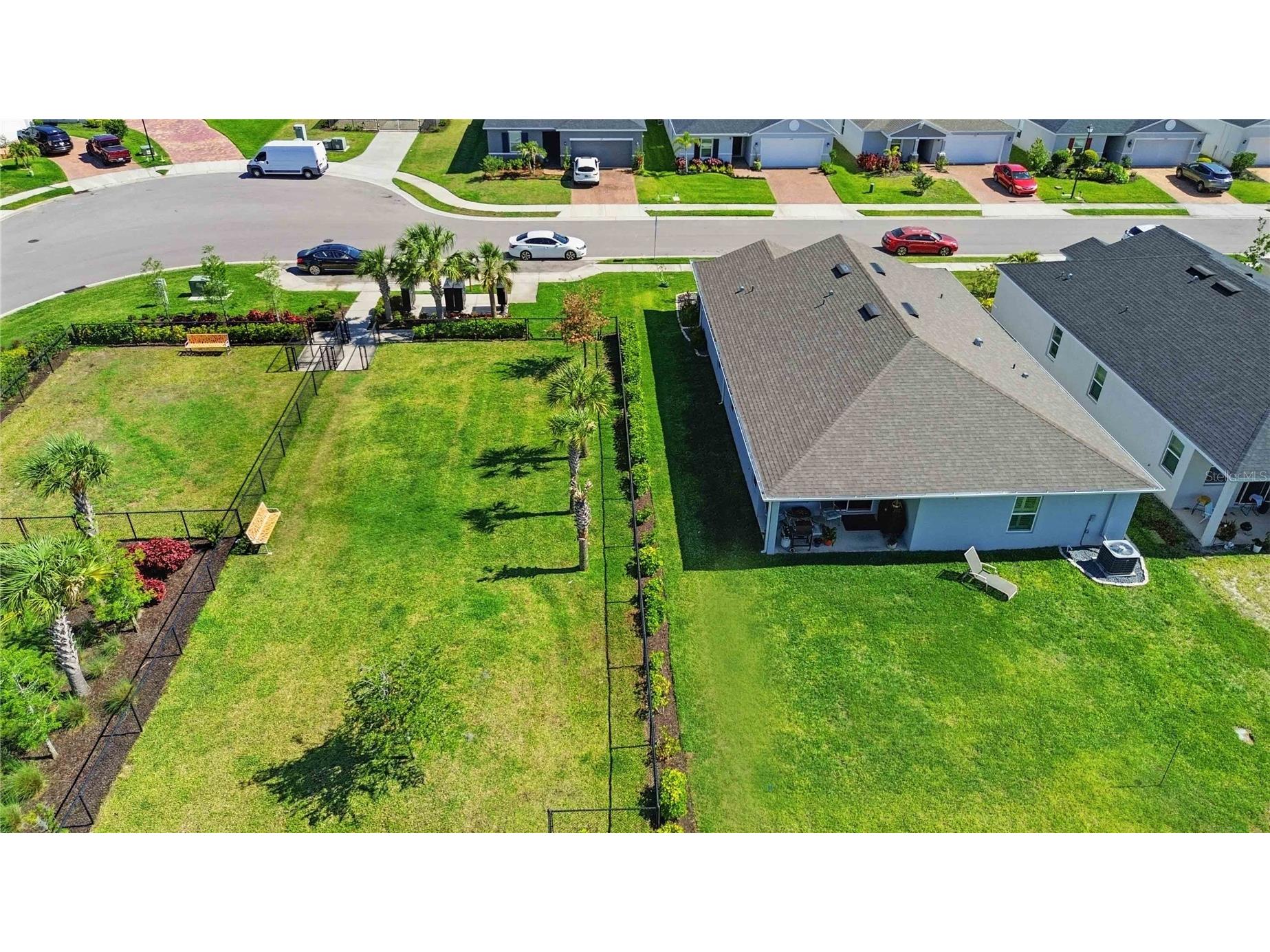3576 74th Avenue Circle E Sarasota FL 34243 A4693654 image62