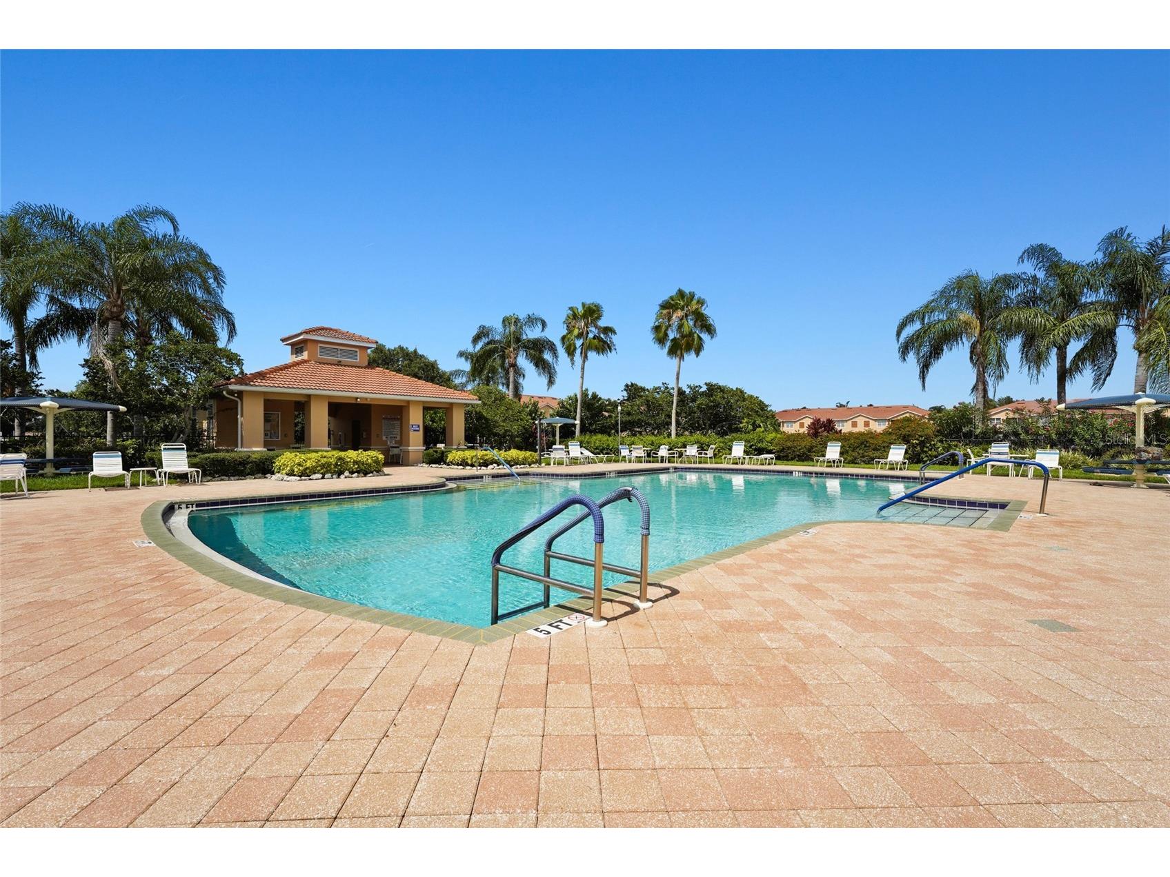 3576 Parkridge Circle #30-101 Sarasota FL 34243 A4696817 image57
