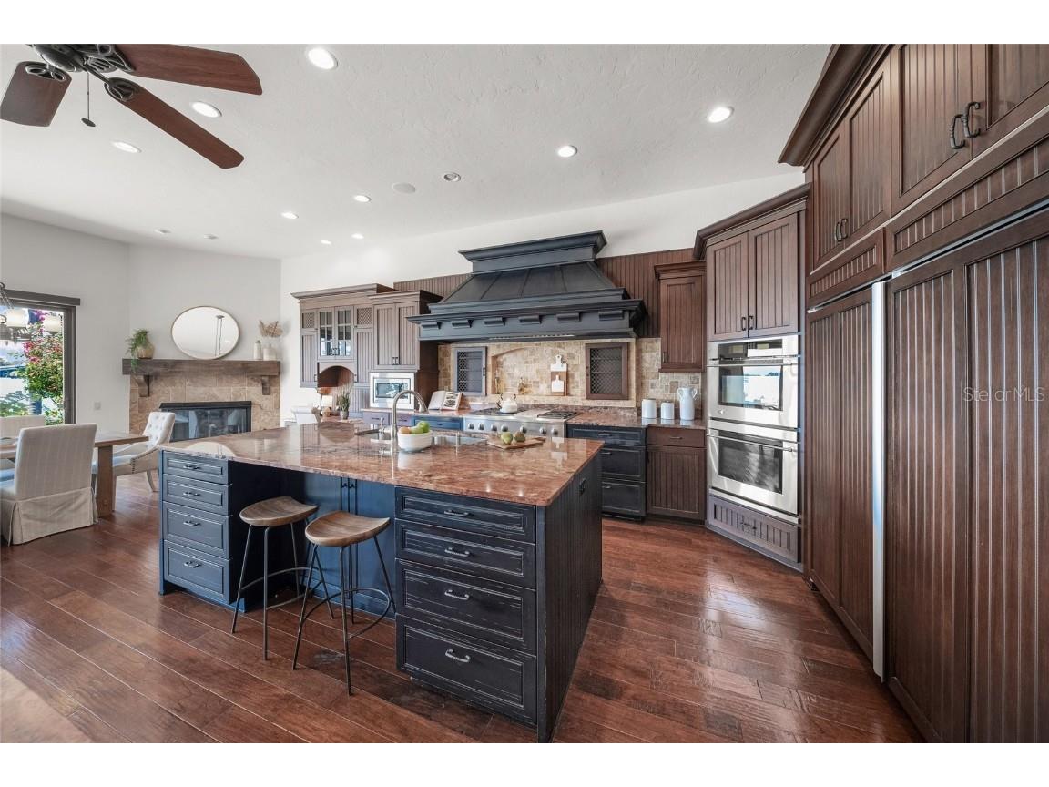 3576 San Remo Terrace Sarasota FL 34239 - ROBERTS BAY A4652012 image12