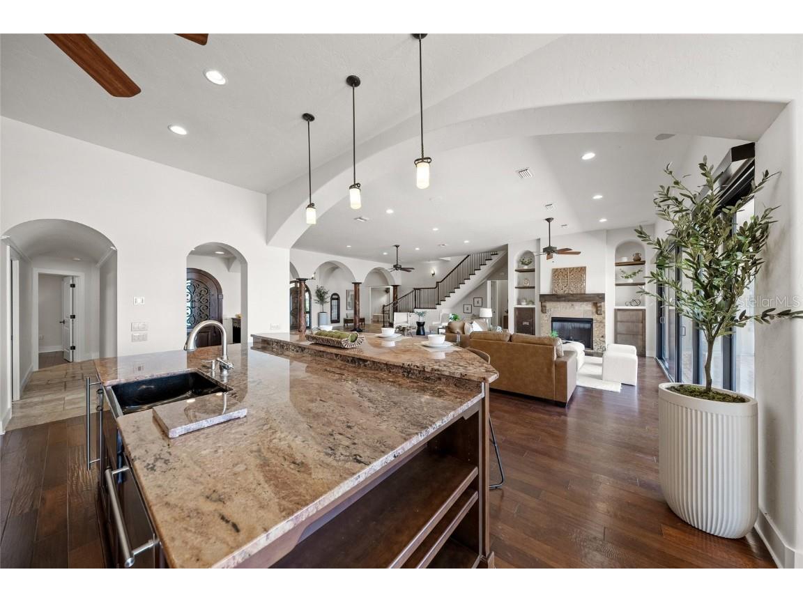 3576 San Remo Terrace Sarasota FL 34239 - ROBERTS BAY A4652012 image17