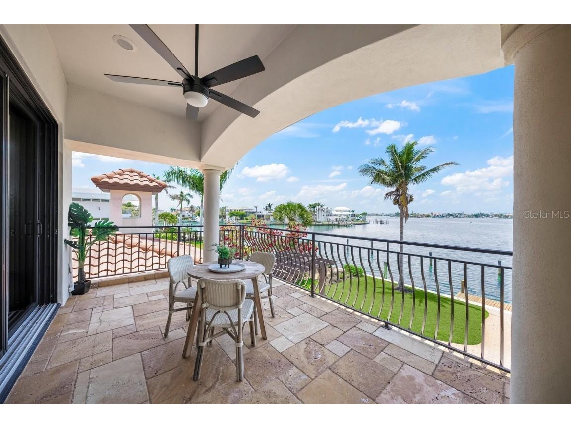 3576 San Remo Terrace Sarasota FL 34239 - ROBERTS BAY A4652012 image41