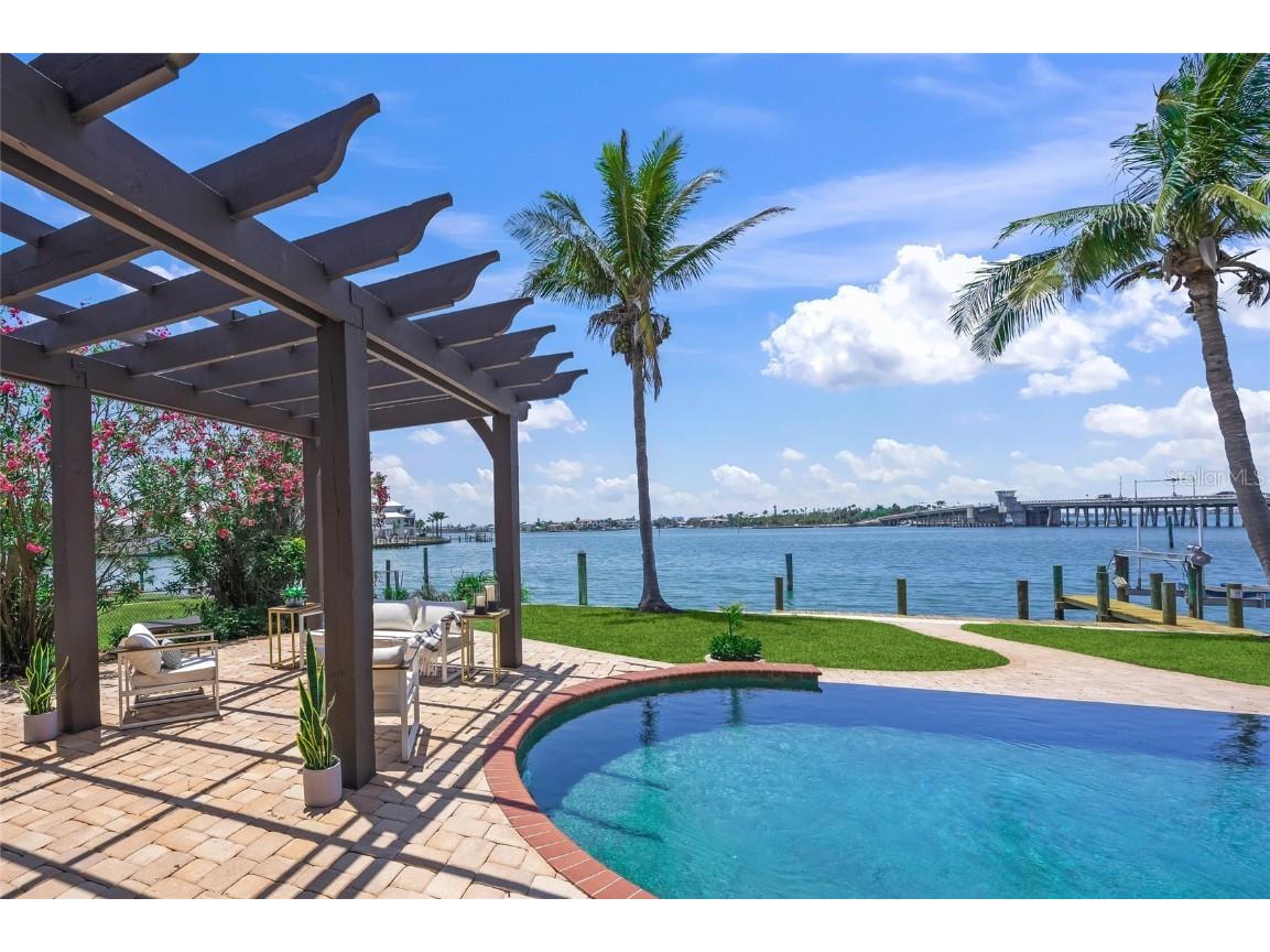 3576 San Remo Terrace Sarasota FL 34239 - ROBERTS BAY A4652012 image52