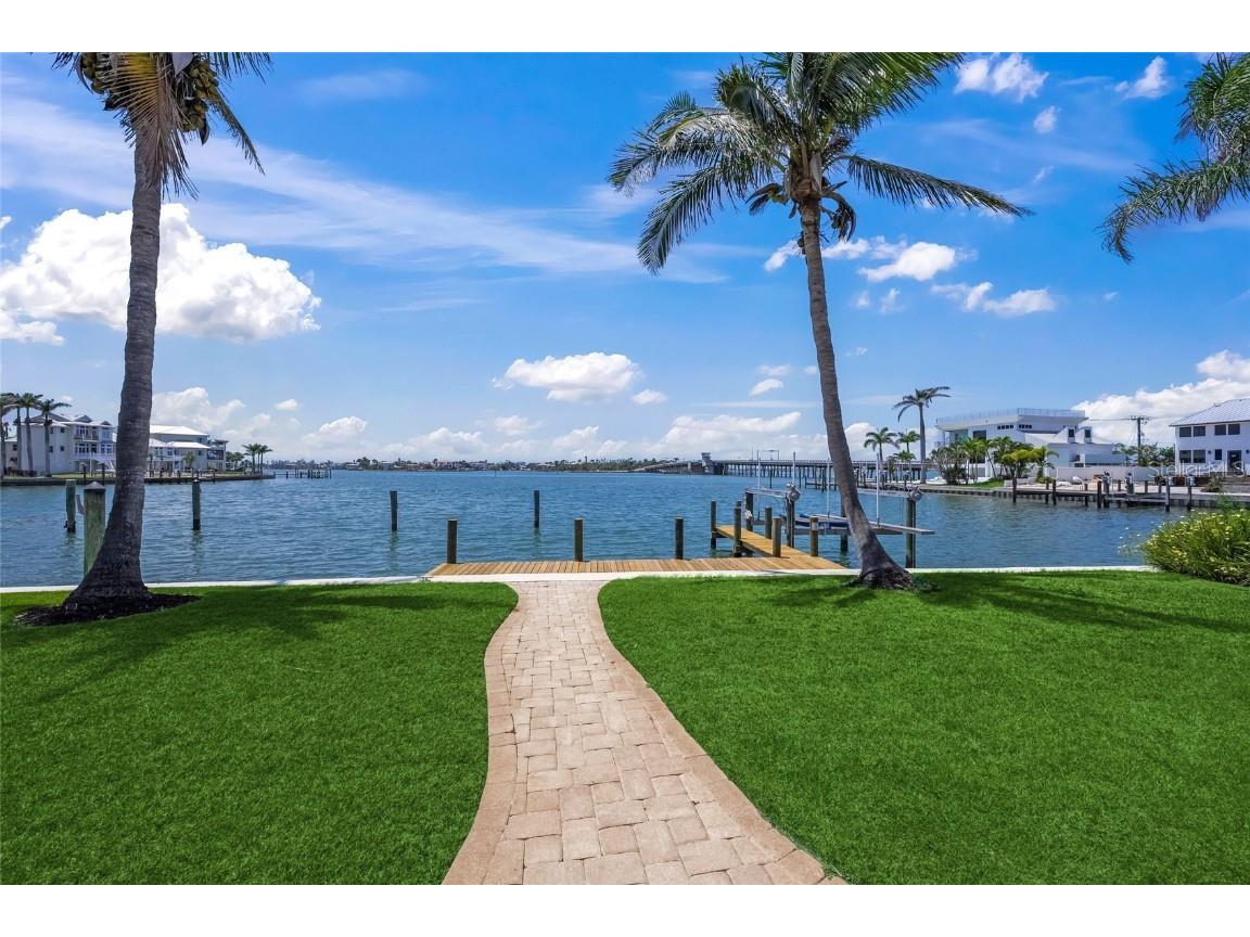 3576 San Remo Terrace Sarasota FL 34239 - ROBERTS BAY A4652012 image53