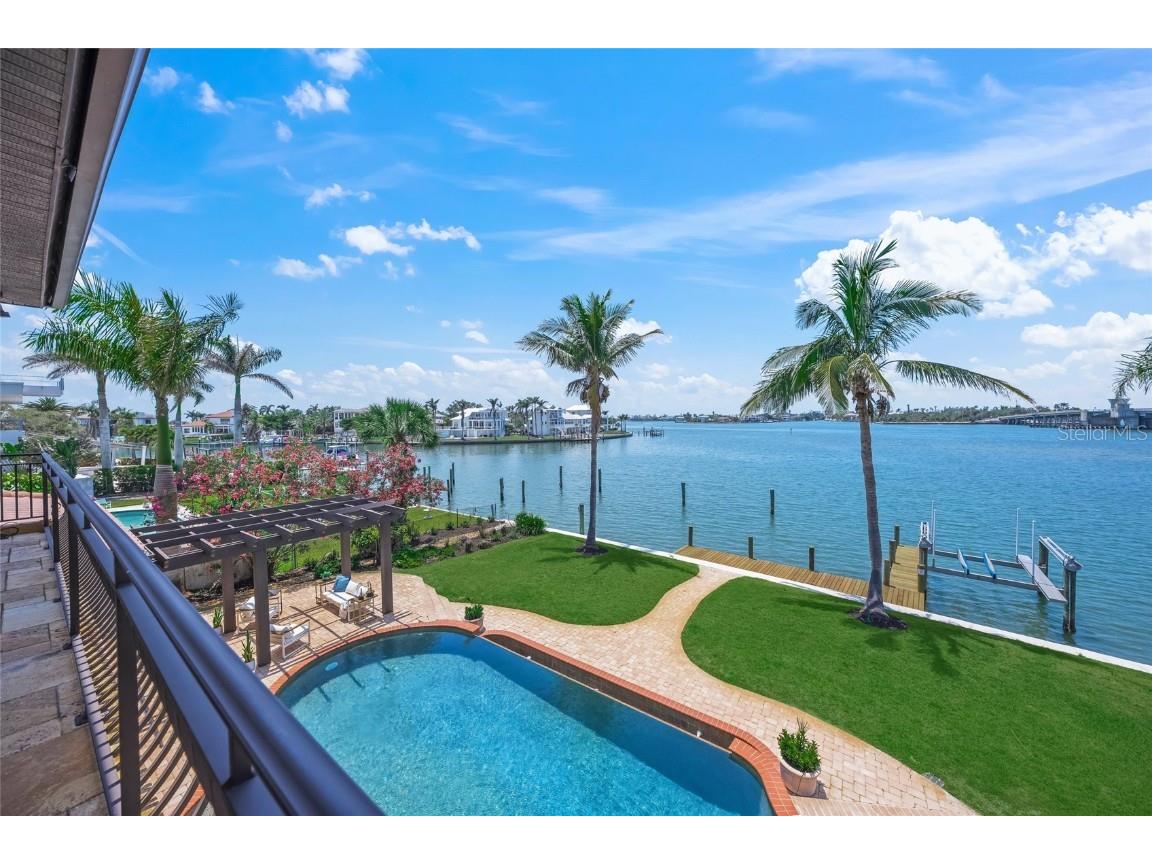 3576 San Remo Terrace Sarasota FL 34239 - ROBERTS BAY A4652012 image57