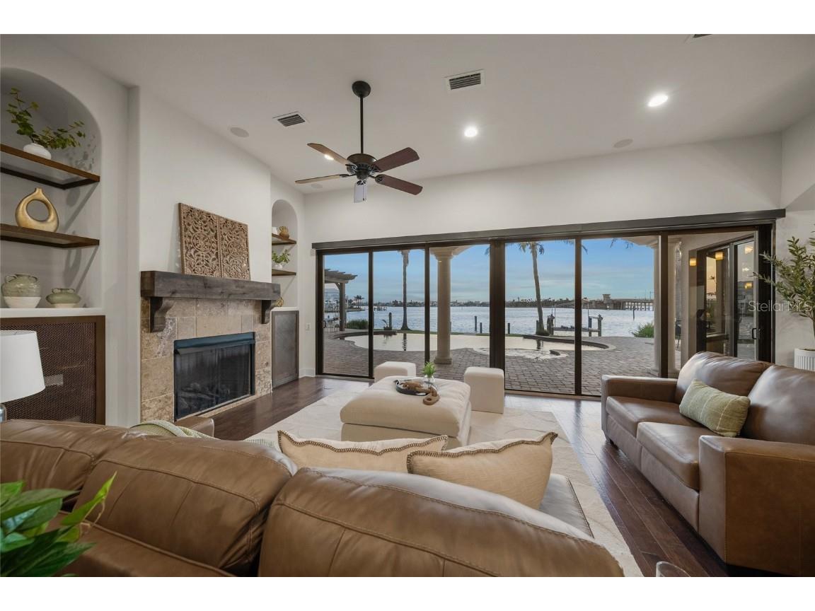 3576 San Remo Terrace Sarasota FL 34239 - ROBERTS BAY A4652012 image70