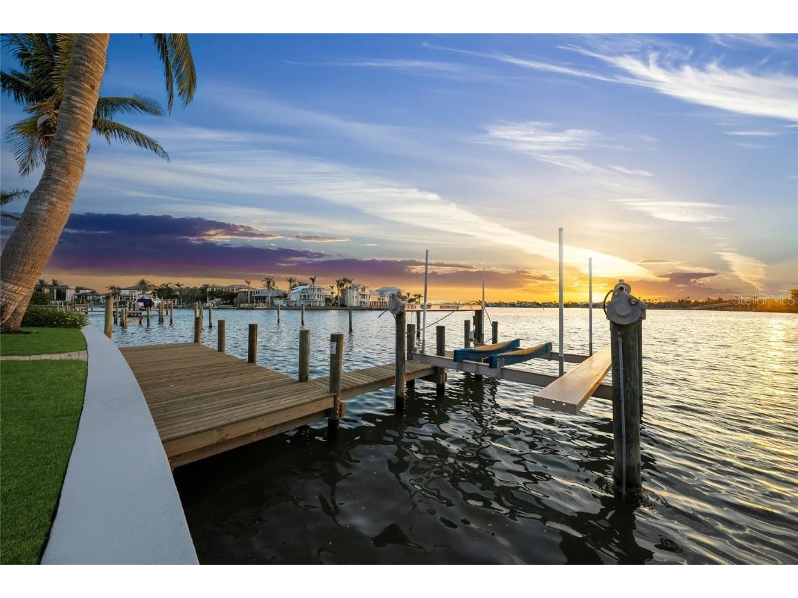 3576 San Remo Terrace Sarasota FL 34239 - ROBERTS BAY A4652012 image84