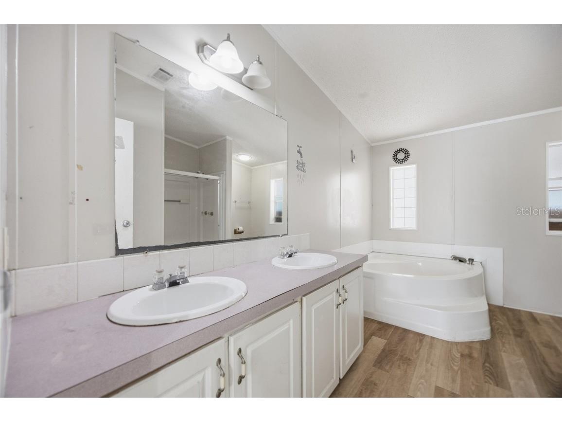 3578 Pioneer Trails Boulevard E Lakeland FL 33810 TB8449165 image10