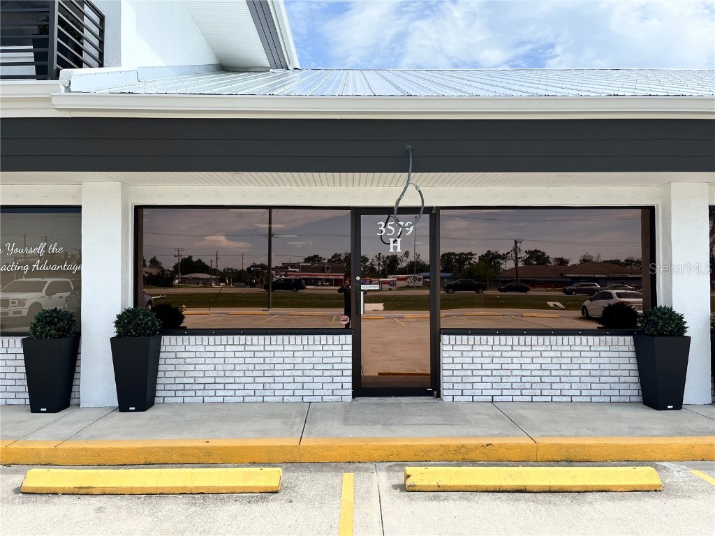 3579 S Access Road #H Englewood FL 34224 D6131285 image1