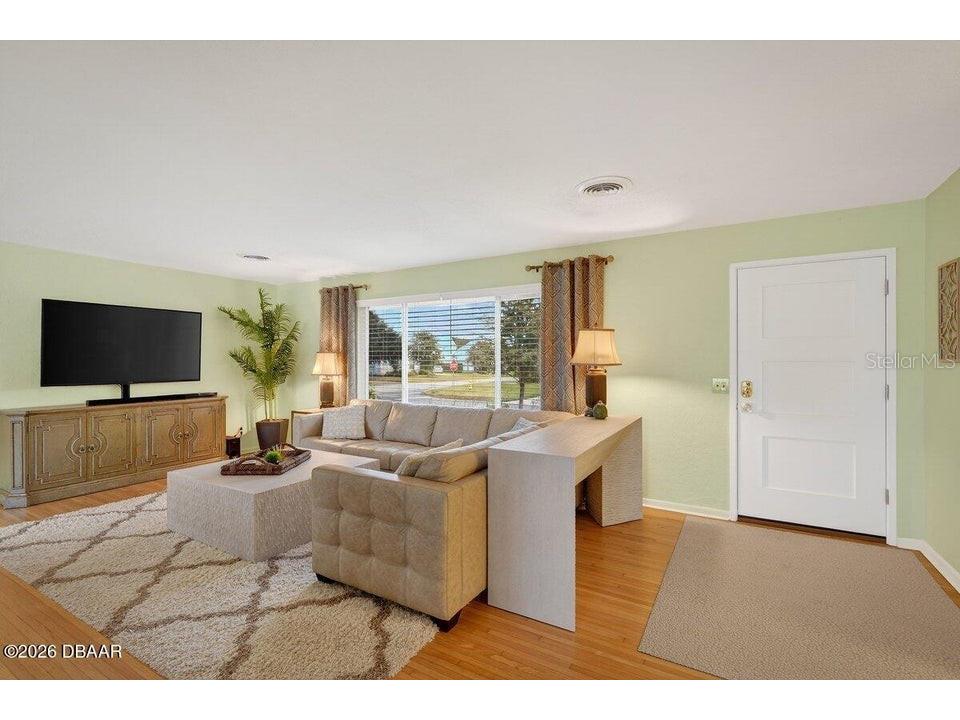 358 Oak Drive Ormond Beach FL 32176 V4946972 image8