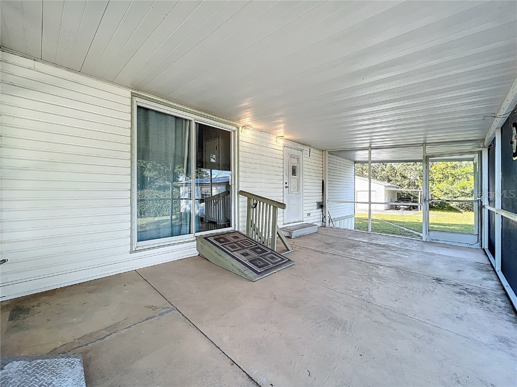 35819 S Shelley Drive Leesburg FL 34788 TB8448295 image3