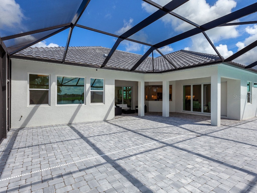 3582 Recurve Circle Sarasota FL 34240 A4663999 image61