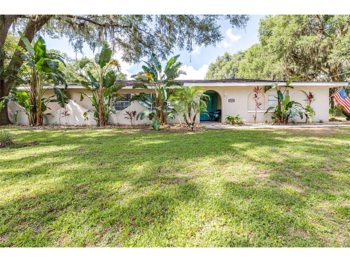 35836 Lakeshore Drive Dade City FL 33525 - LAKE PASADENA TB8398038 image1