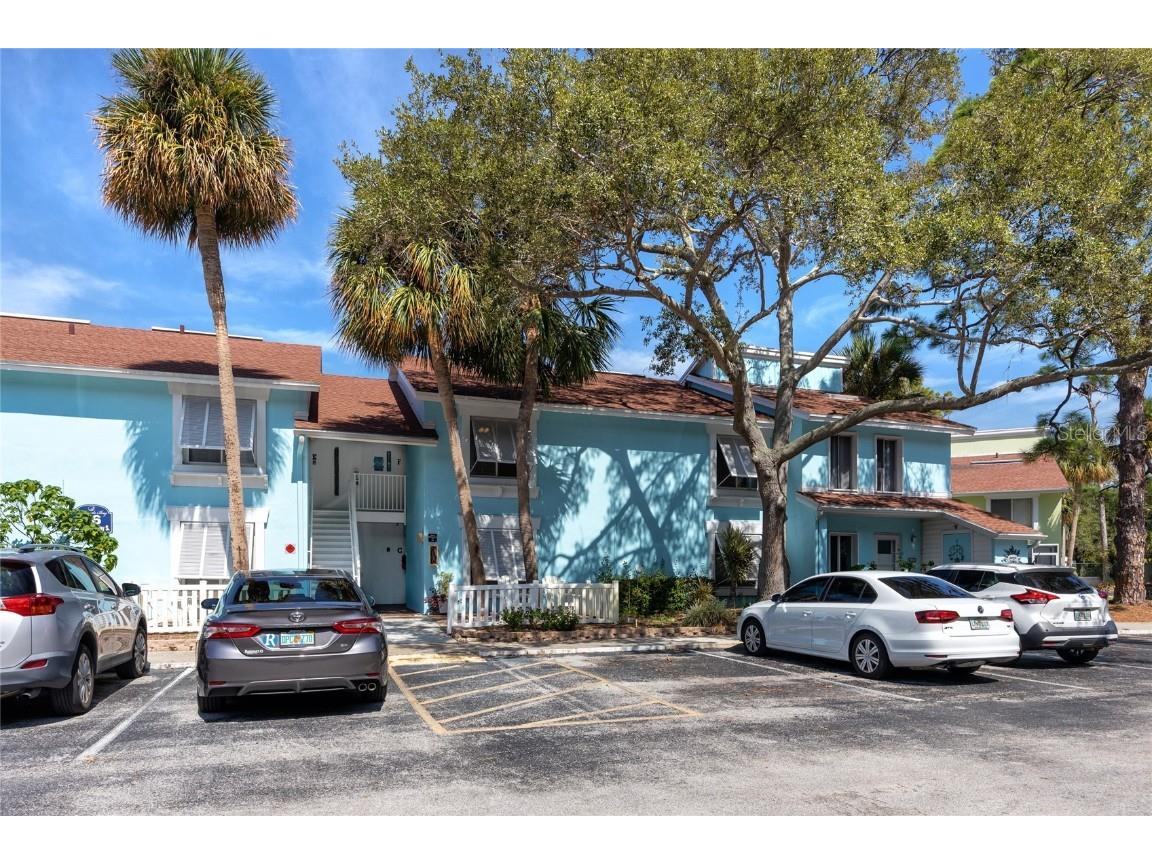 3585 41st Way S #F Saint Petersburg FL 33711 - BOCA CIEGA BAY U8214303 image1