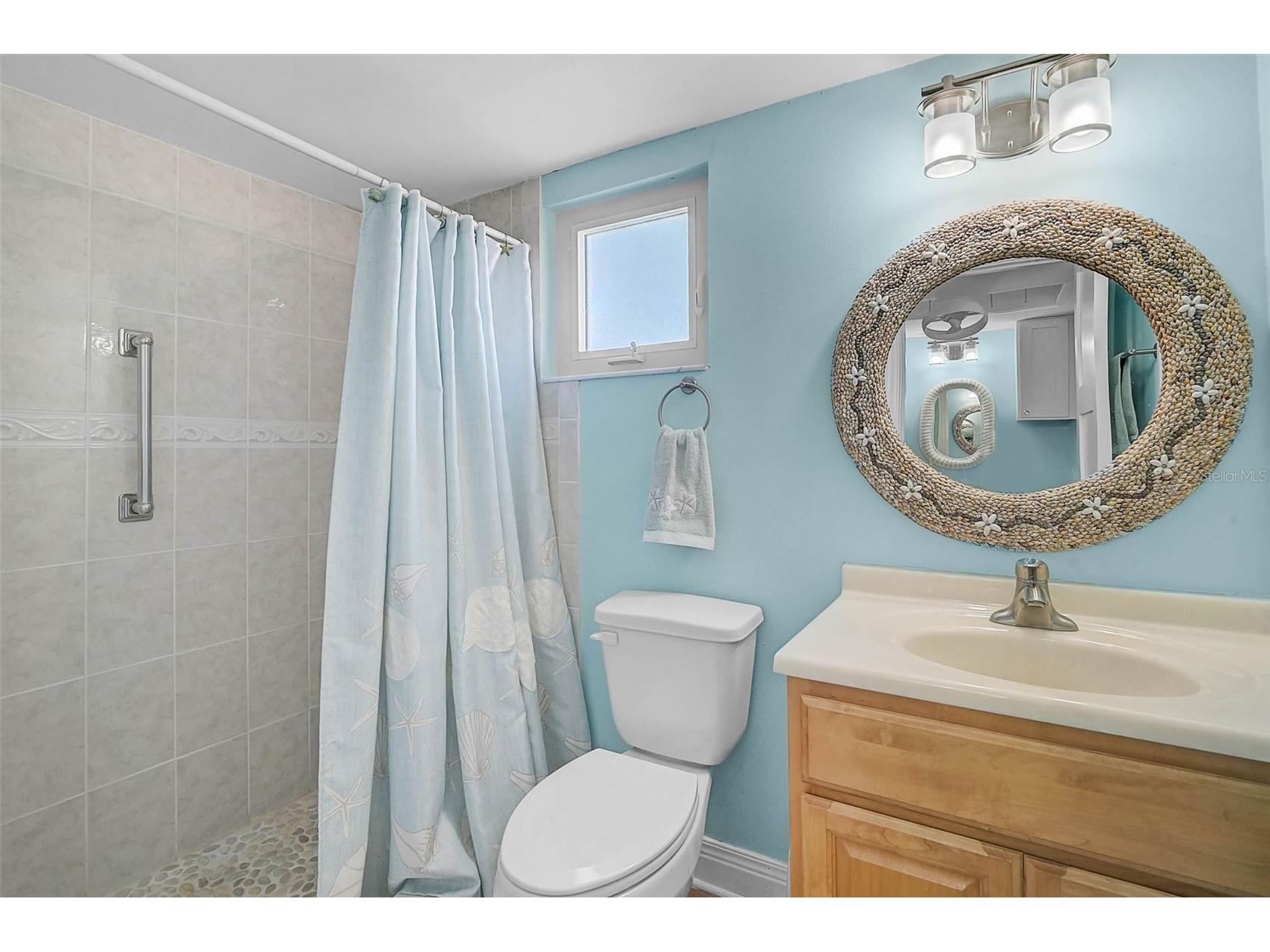 3585 Lake Bayshore Drive #J-301 Bradenton FL 34205 A4674487 image16