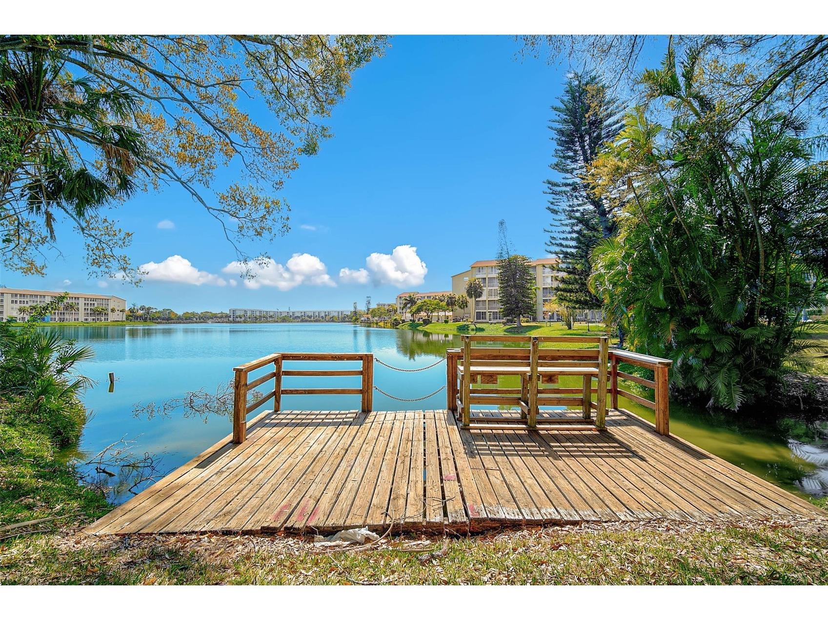 3585 Lake Bayshore Drive #J-301 Bradenton FL 34205 A4674487 image36