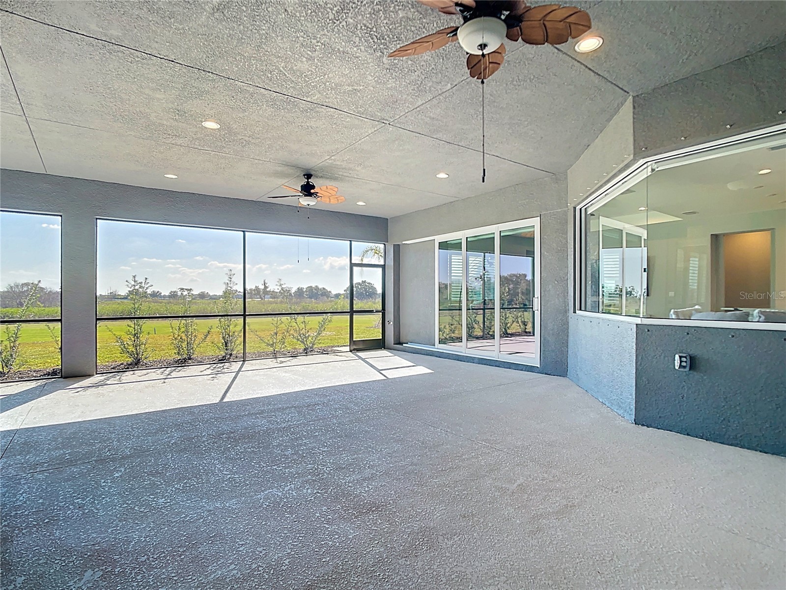 3586 Recurve Circle Sarasota FL 34240 TB8459416 image32