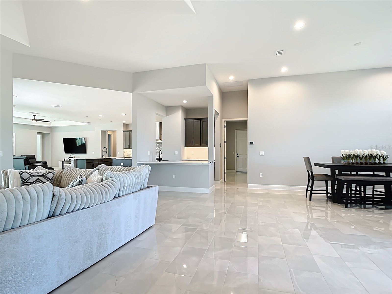 3586 Recurve Circle Sarasota FL 34240 TB8459416 image9