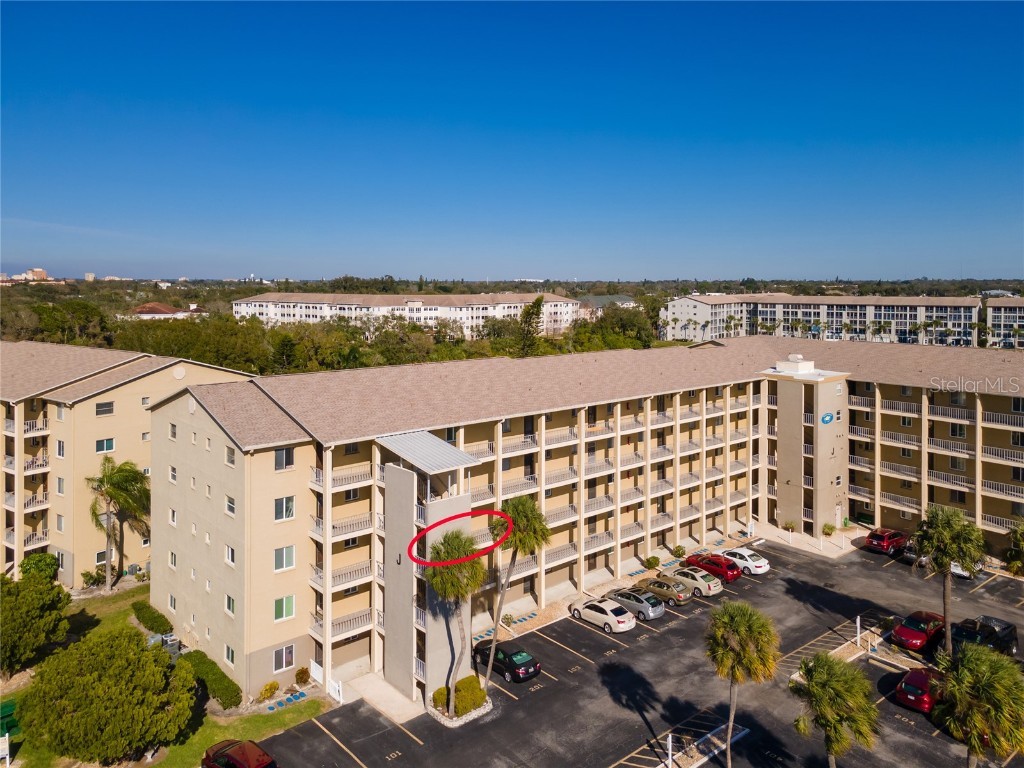 3587 Lake Bayshore Drive #302 J Bradenton FL 34205 A4558896 image1