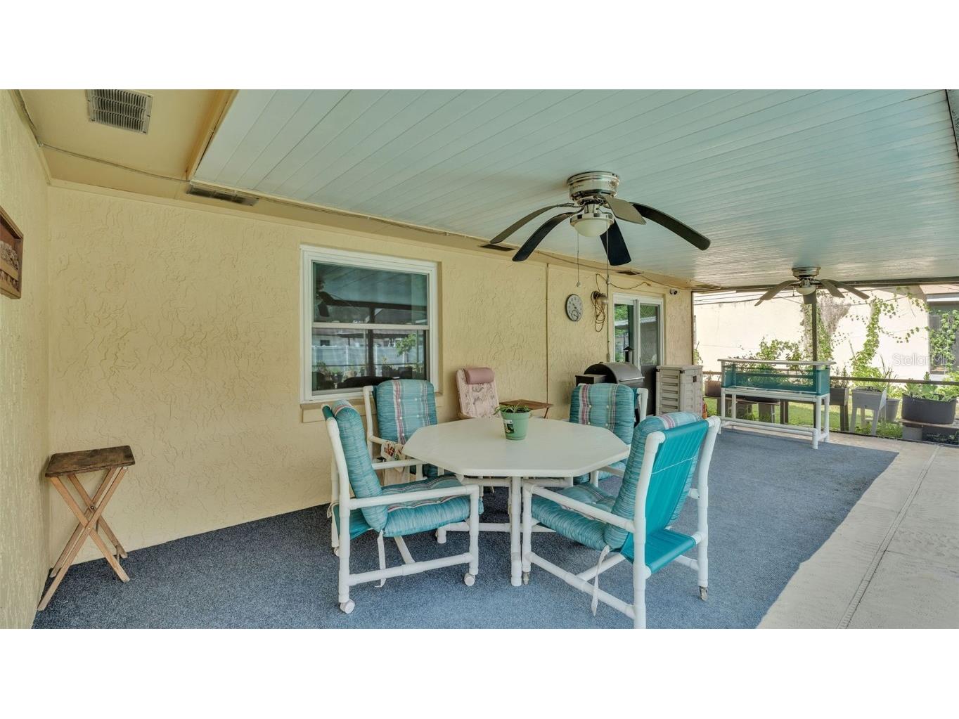 359 Louis Edward Court Lakeland FL 33809 L4954476 image1