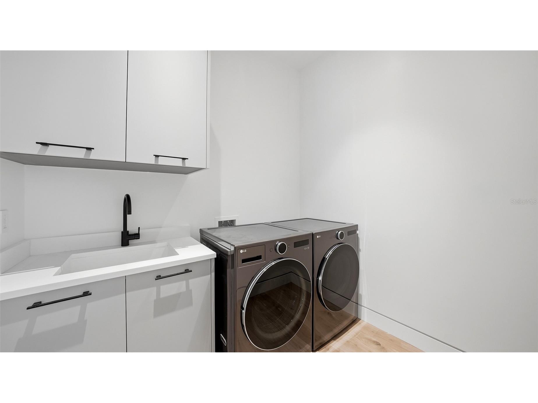 359 N Shore Drive Sarasota FL 34234 A4677821 image21