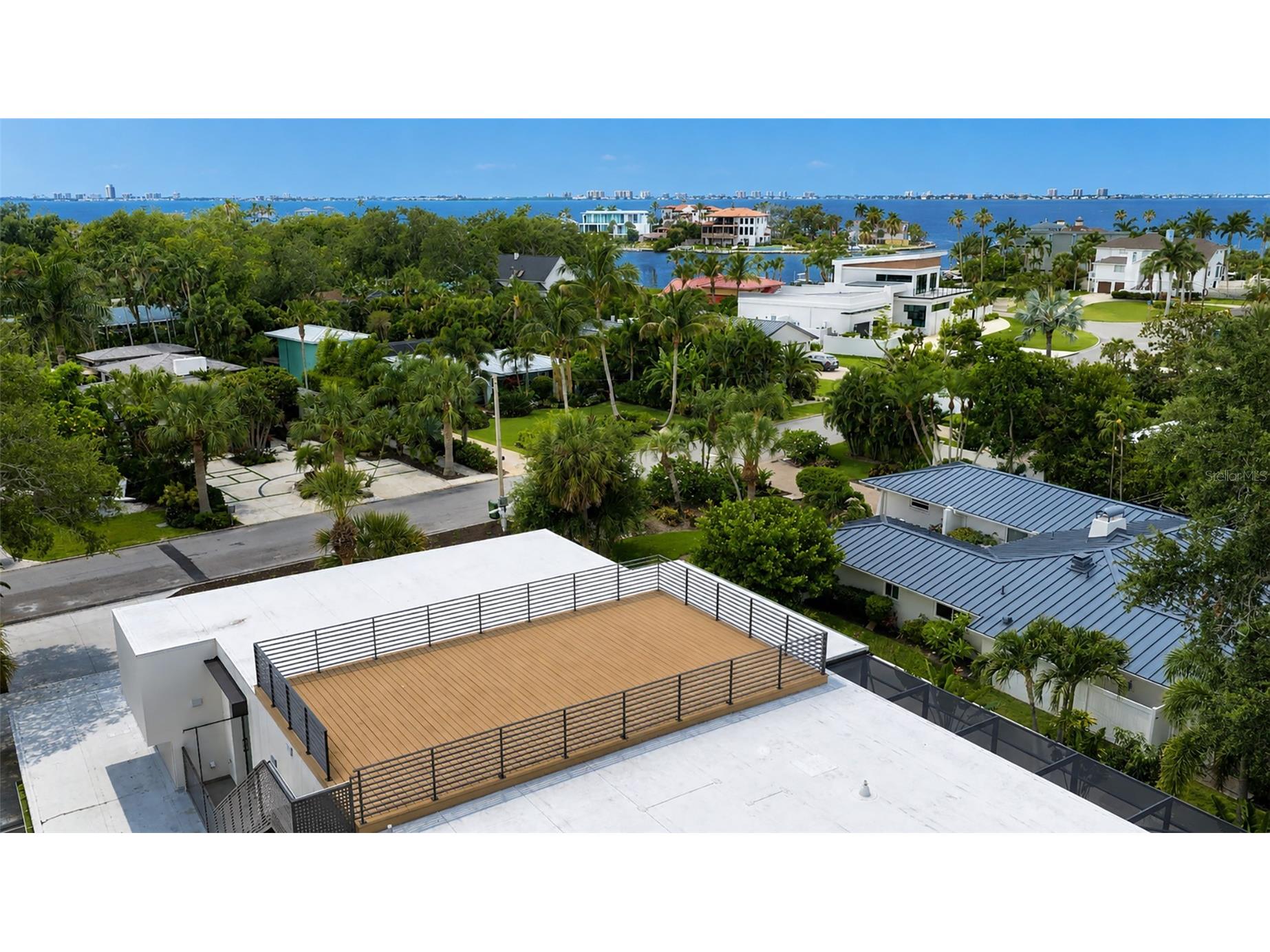 359 N Shore Drive Sarasota FL 34234 A4677821 image41