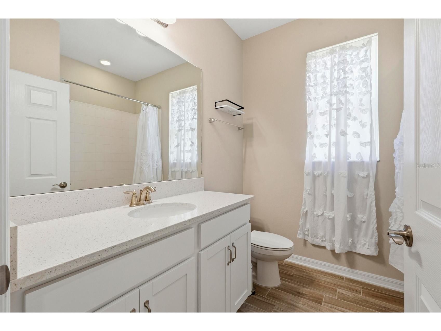3590 Secret Stroll Drive Sarasota FL 34240 A4699349 image39