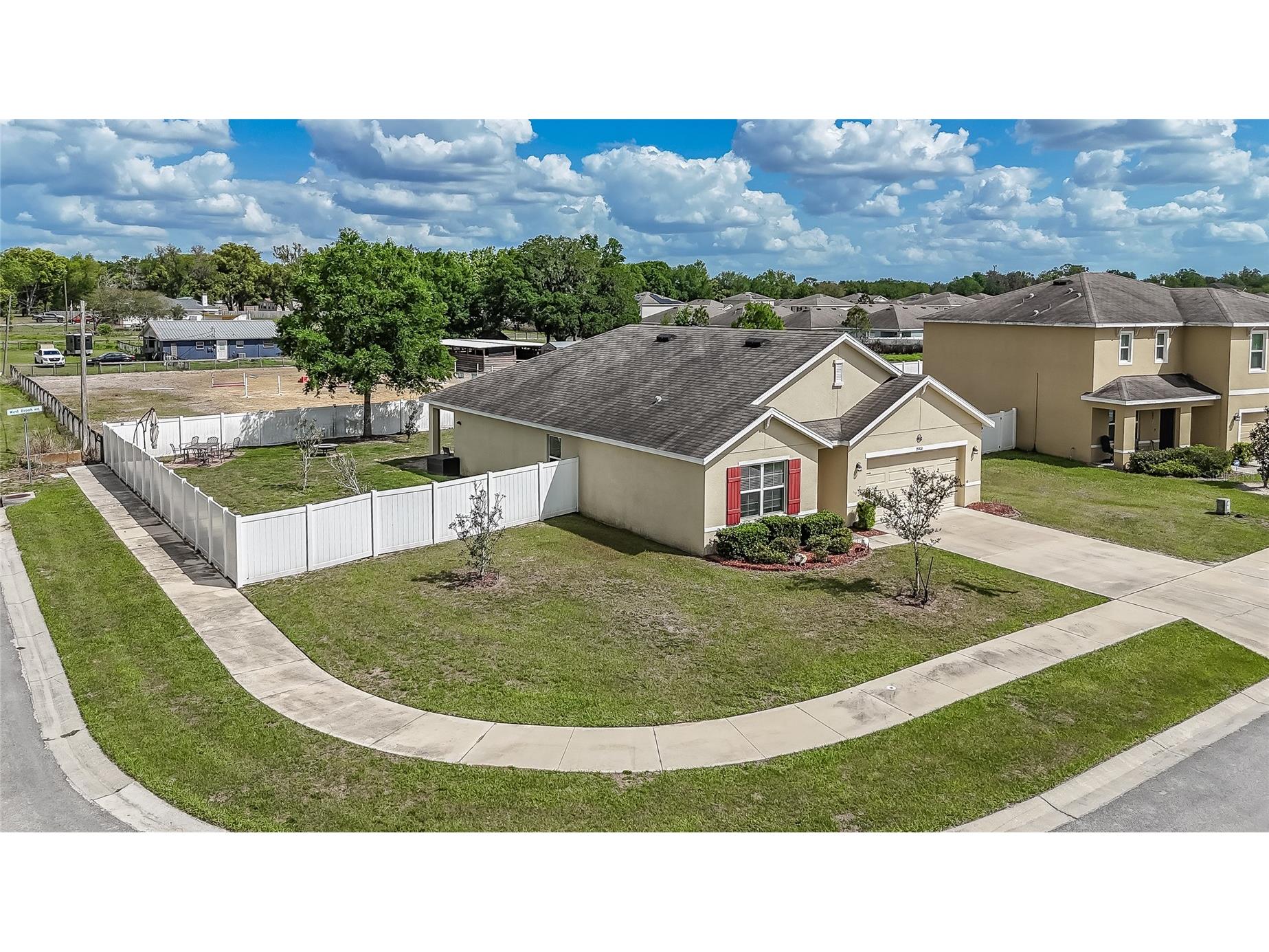 35900 Hillbrook Avenue Zephyrhills FL 33541 TB8493926 image45