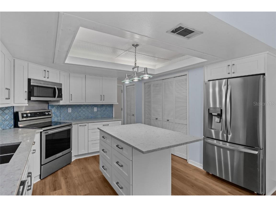 3592 Fairway Forest Drive Palm Harbor FL 34685 TB8451077 image2