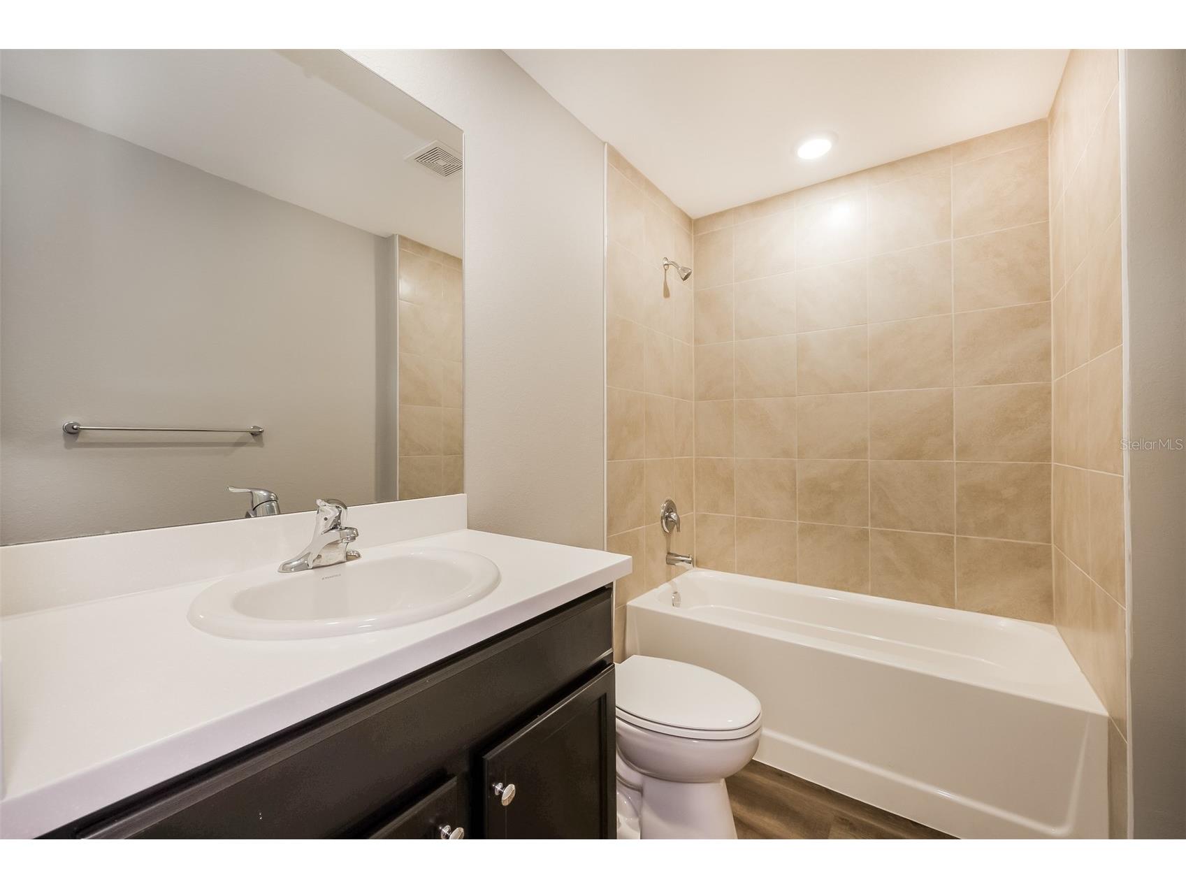 3592 Giblin Drive North Port FL 34286 C7523282 image14