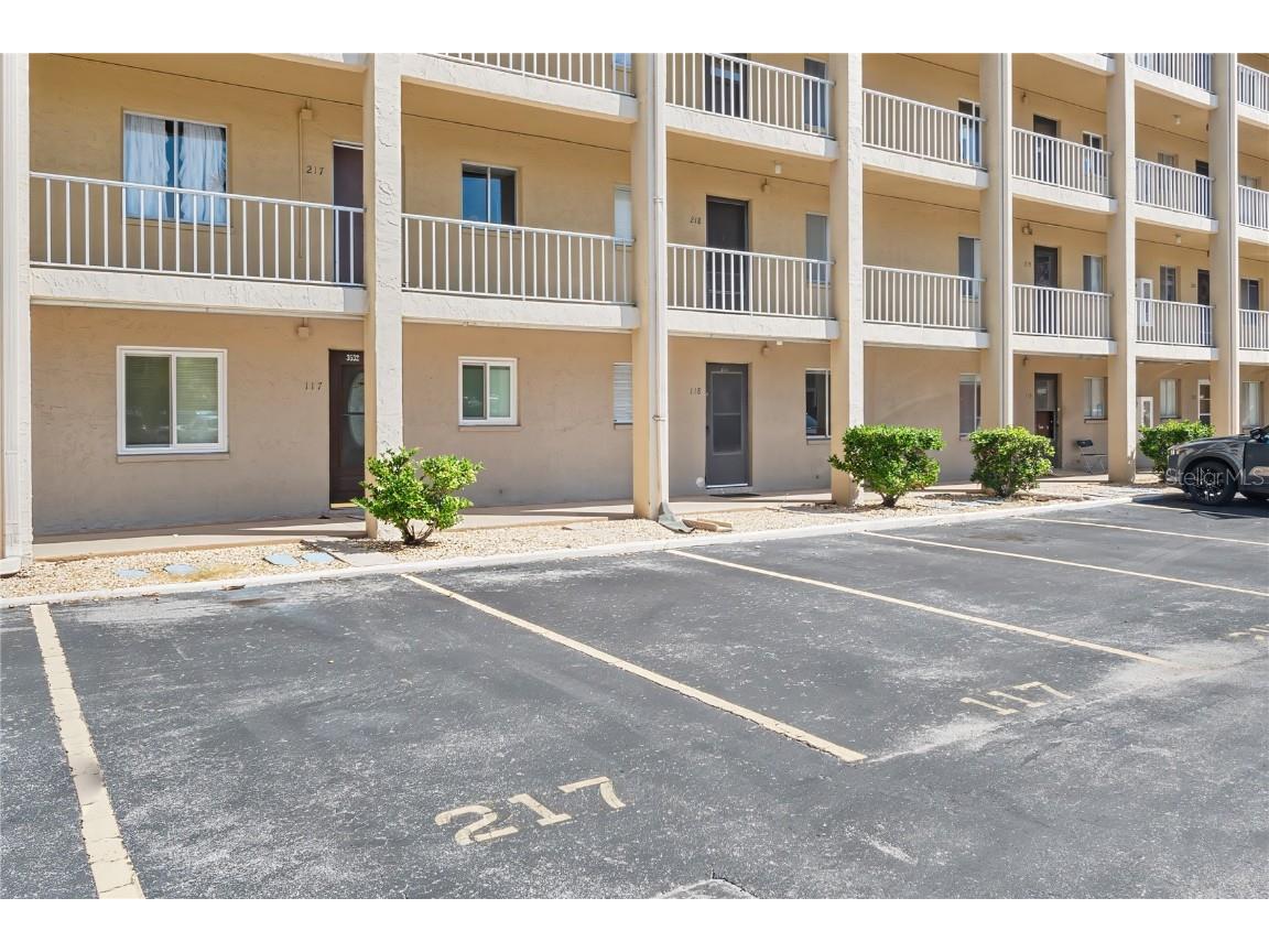 3592 Lake Bayshore Drive #217 Bradenton FL 34205 TB8402874 image1