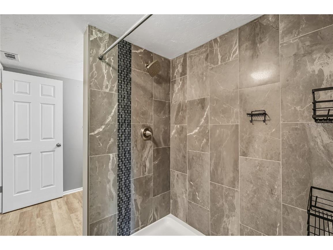 3592 Lake Bayshore Drive #217 Bradenton FL 34205 TB8402874 image18