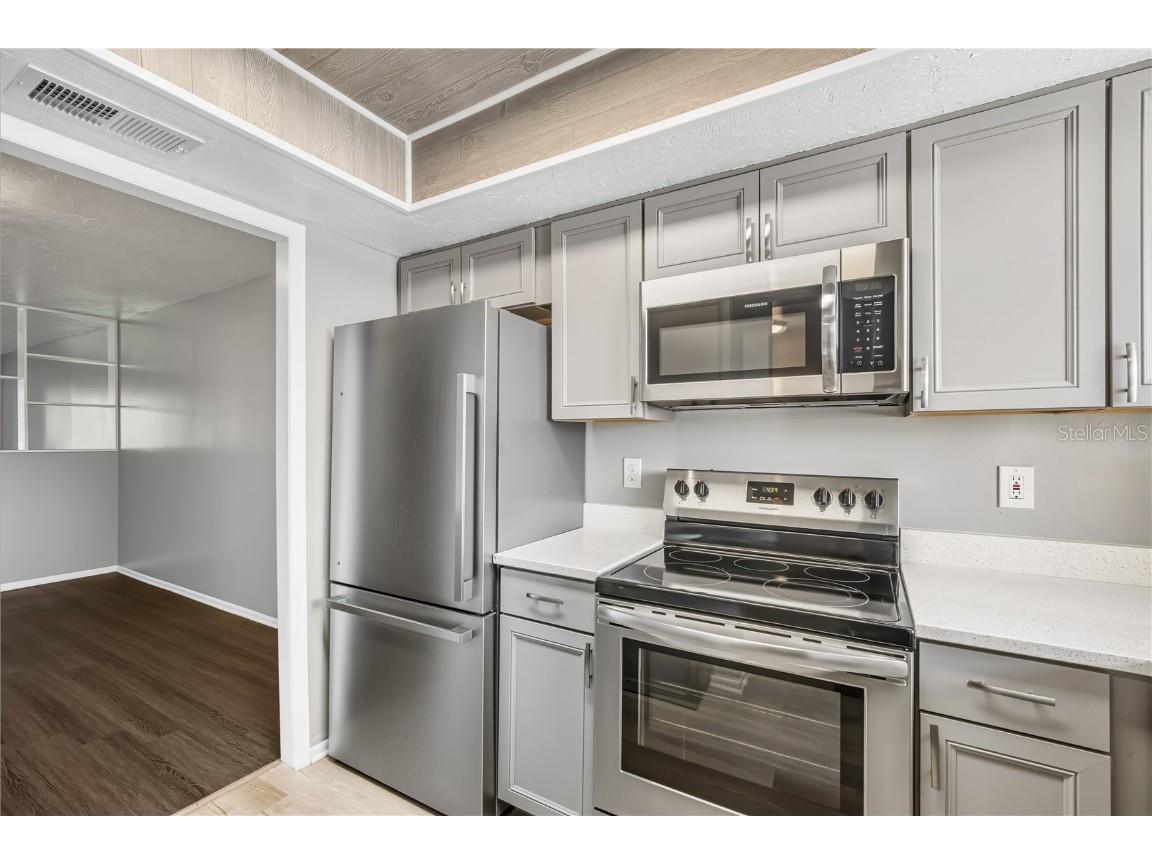 3592 Lake Bayshore Drive #217 Bradenton FL 34205 TB8402874 image7