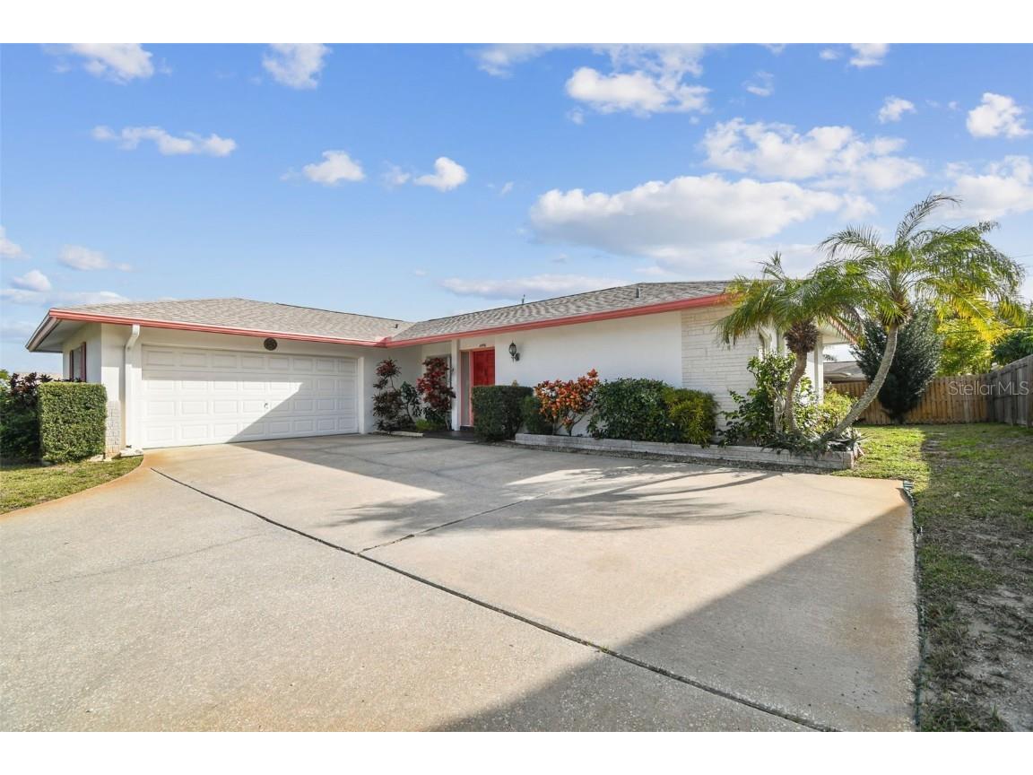 3592 Shady Bluffs Drive Largo FL 33770 U8233323 image1