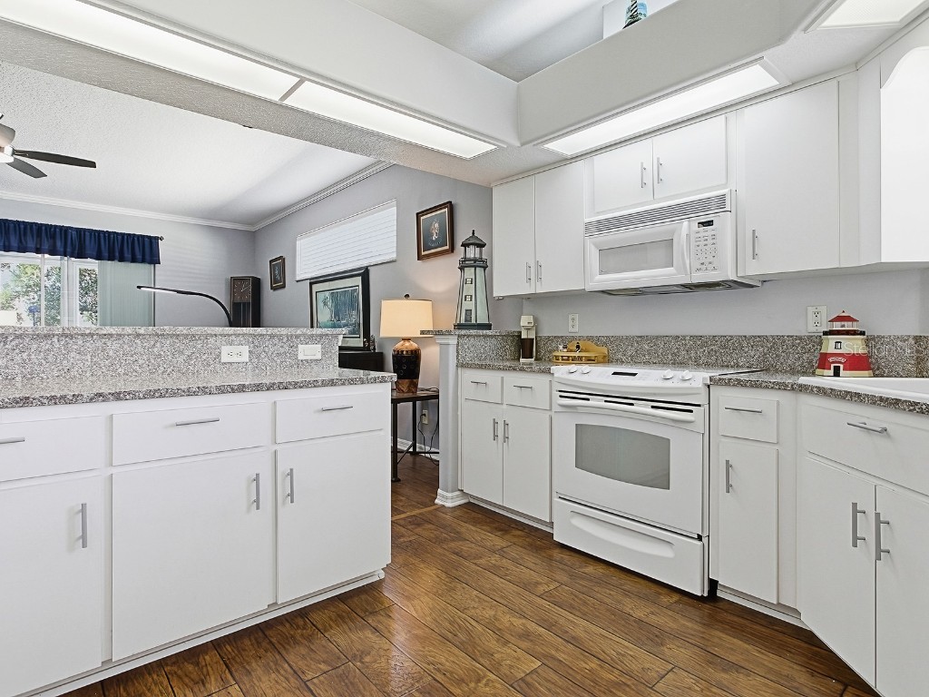 3592 Tropical Seas Loop Tavares FL 32778 - LITTLE LAKE HARRIS G5103892 image15