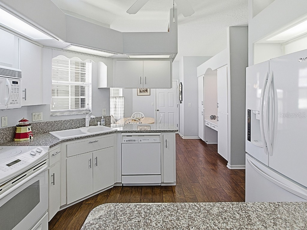 3592 Tropical Seas Loop Tavares FL 32778 - LITTLE LAKE HARRIS G5103892 image16