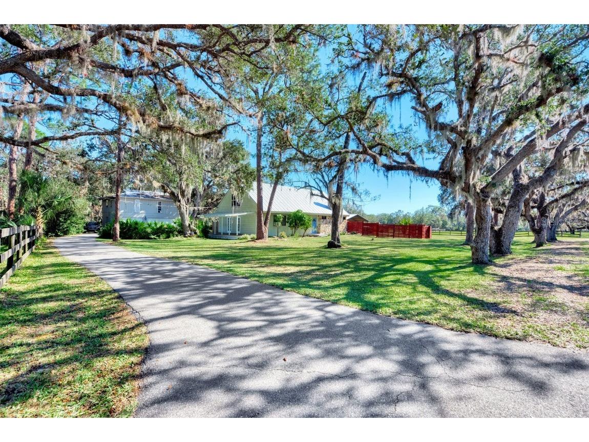 3595 Hidden River Road Sarasota FL 34240 A4556572 image1