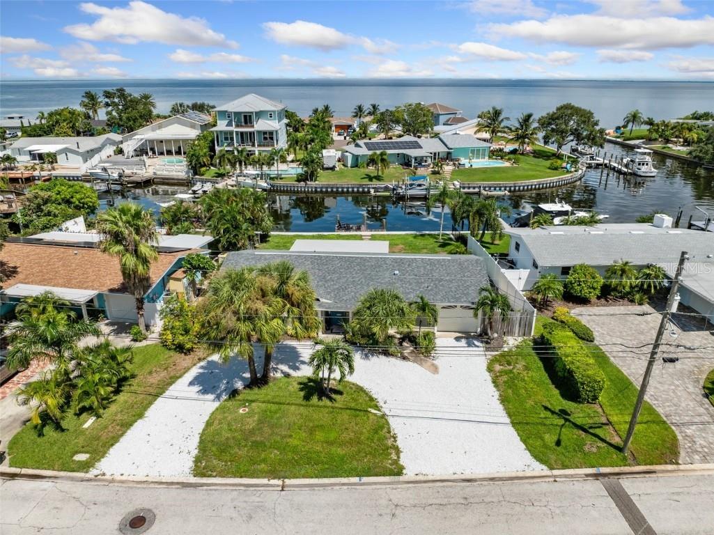 3596 Beach Drive SE Saint Petersburg FL 33705 - COQUINA KEY CANAL O6344989 image1