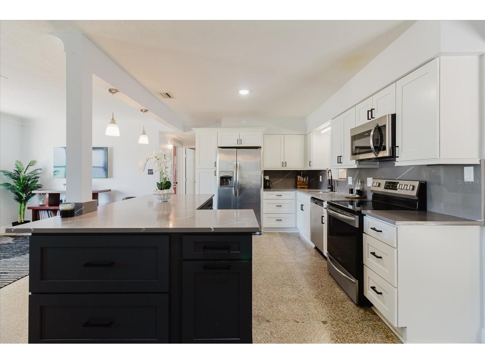 3597 27th Avenue S Saint Petersburg FL 33711 TB8523209 image10