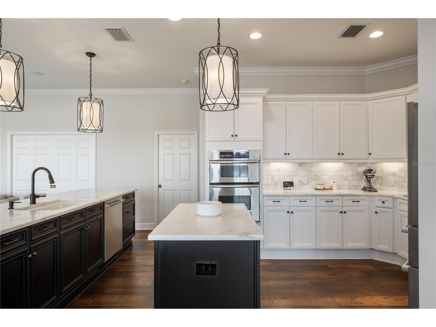 3598 10th Street NE Saint Petersburg FL 33704 - TAMPA BAY O6375817 image13