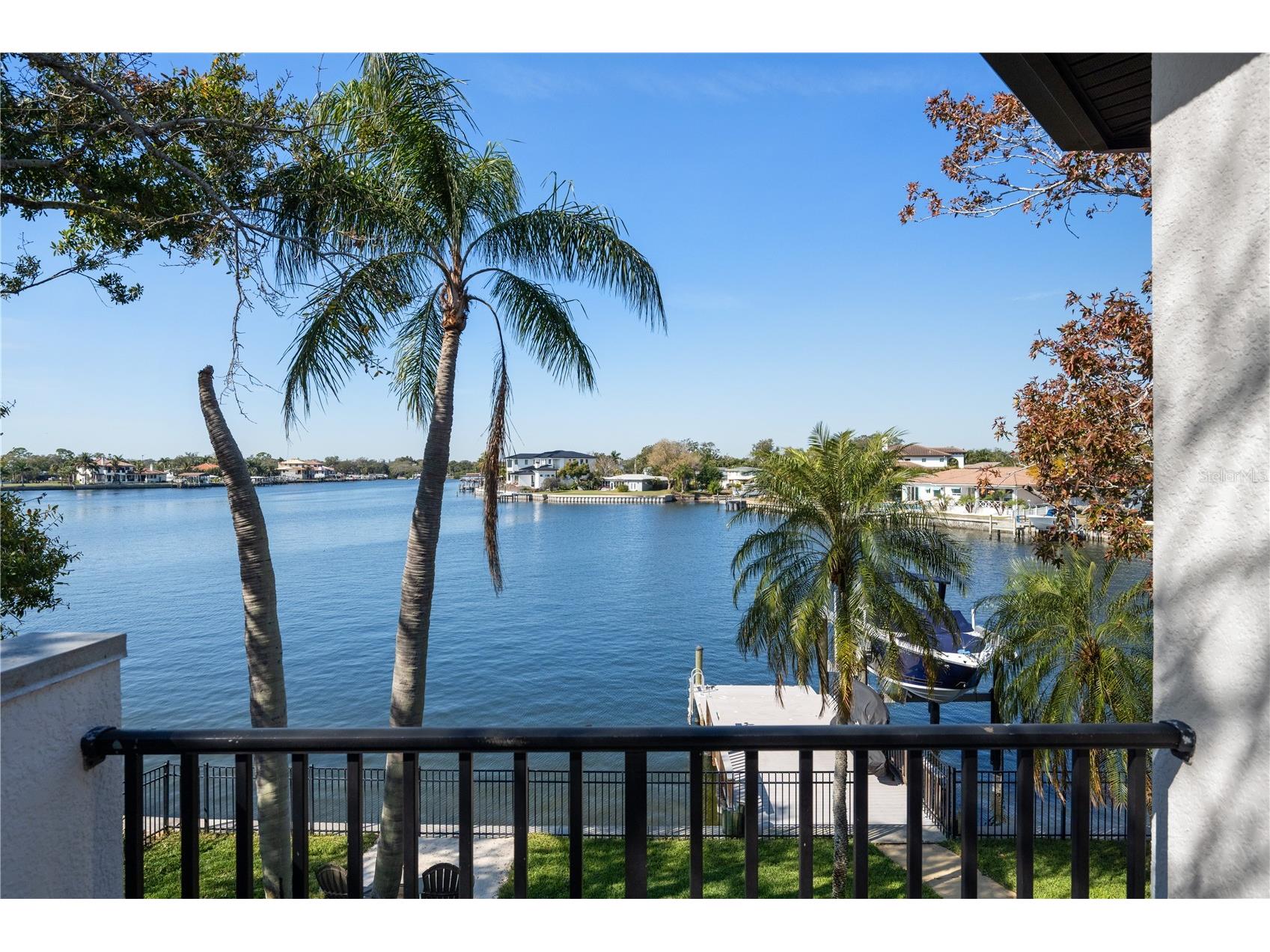 3598 10th Street NE Saint Petersburg FL 33704 - TAMPA BAY O6375817 image19